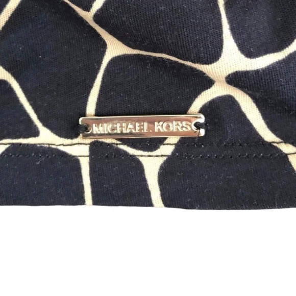 Michael Kors Flutter Sleeve Top Pullover Blouse Medium Black Khaki Giraffe-NWT - Picture 6 of 9